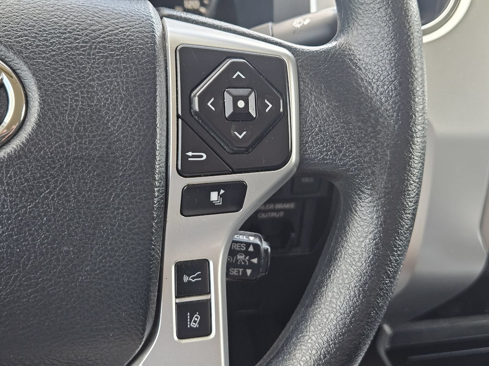 2018 Toyota Tundra SR5 5.7L V8