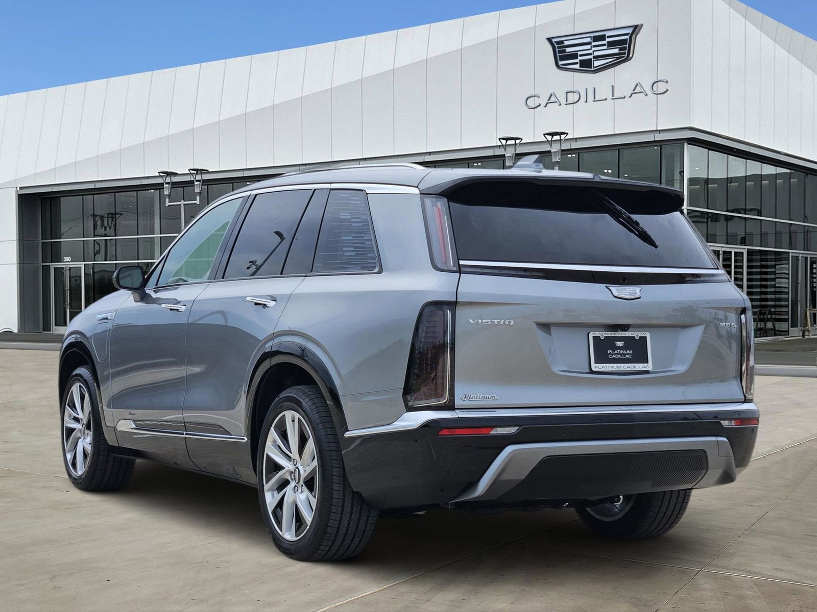 2026 Cadillac VISTIQ Luxury