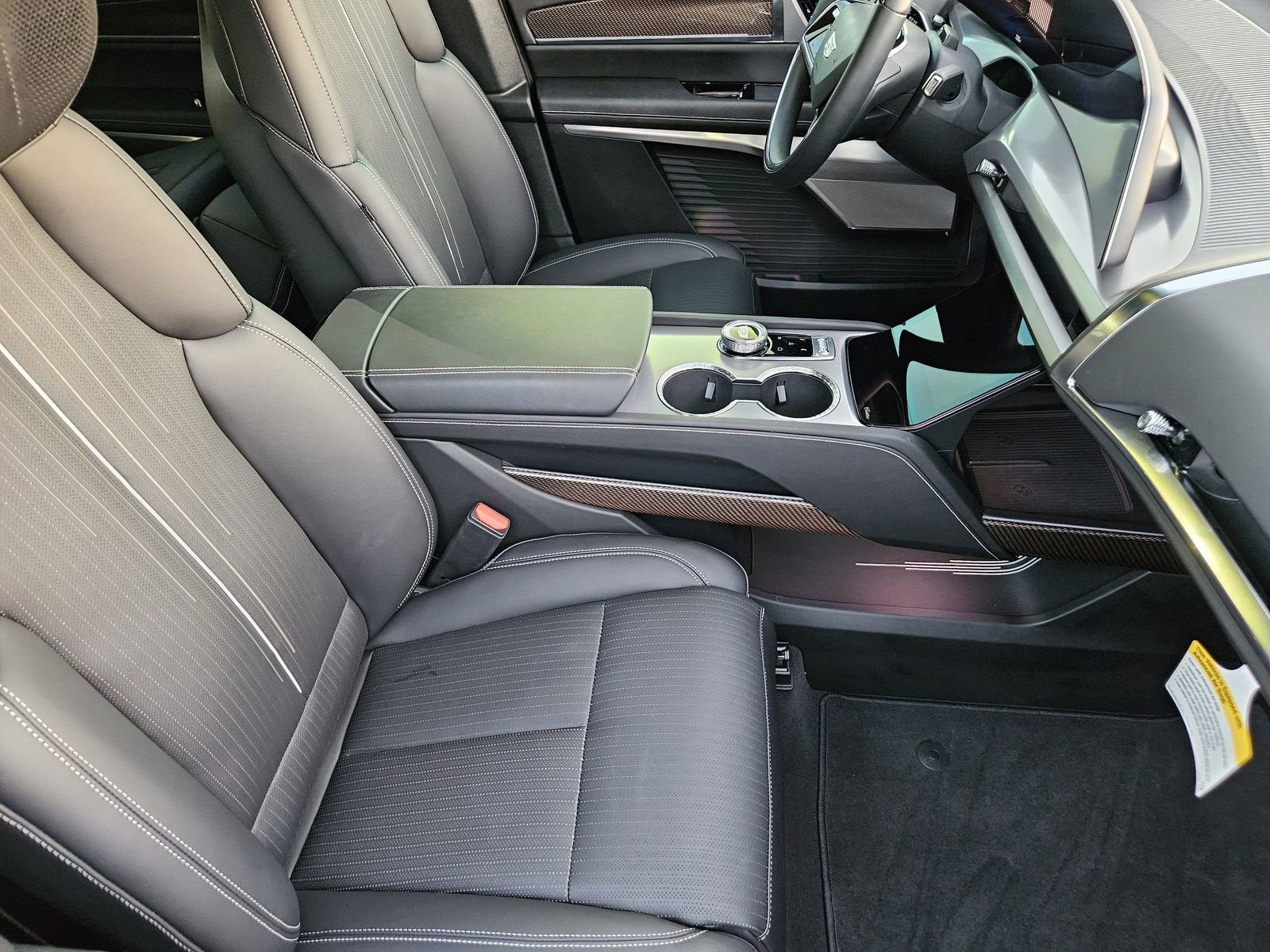 2026 Cadillac VISTIQ Sport