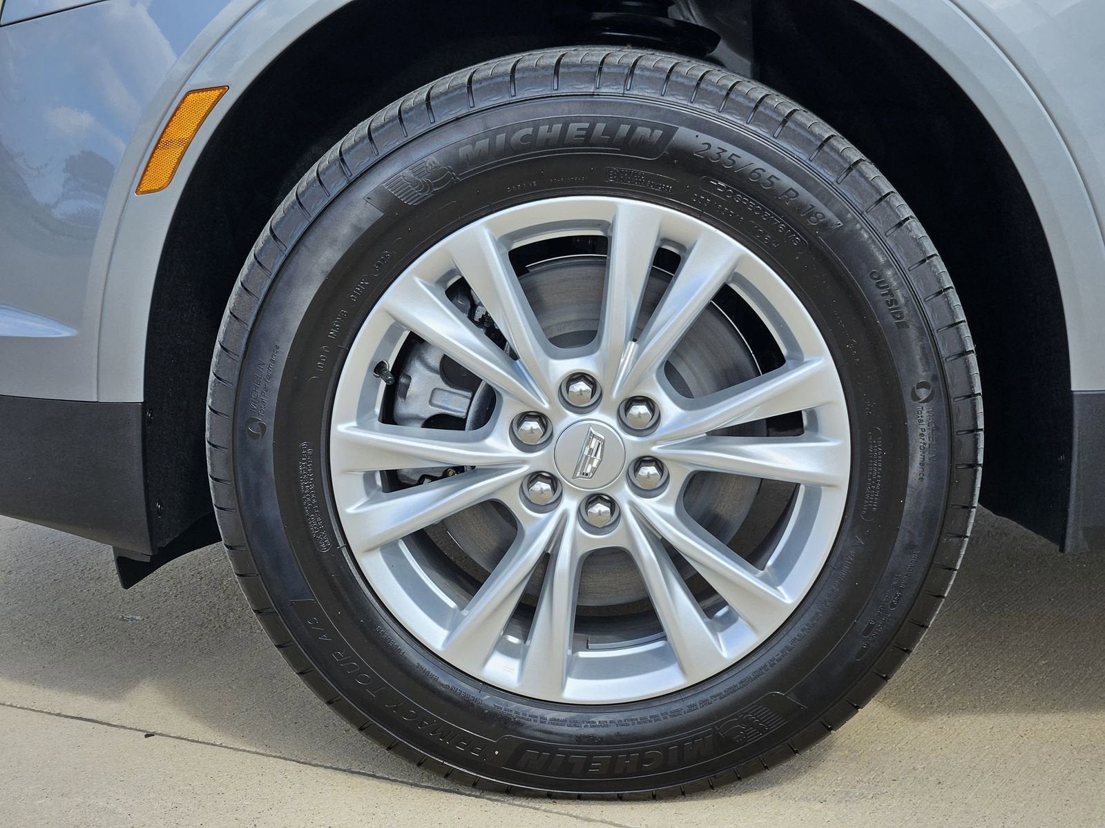 2026 Cadillac XT5 Luxury