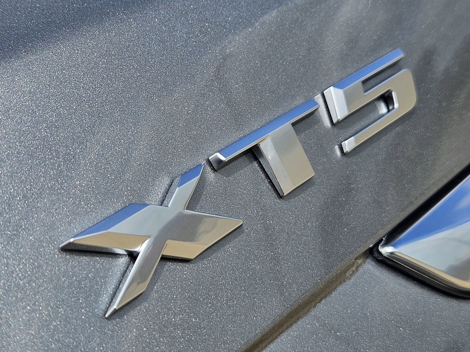 2026 Cadillac XT5 Luxury