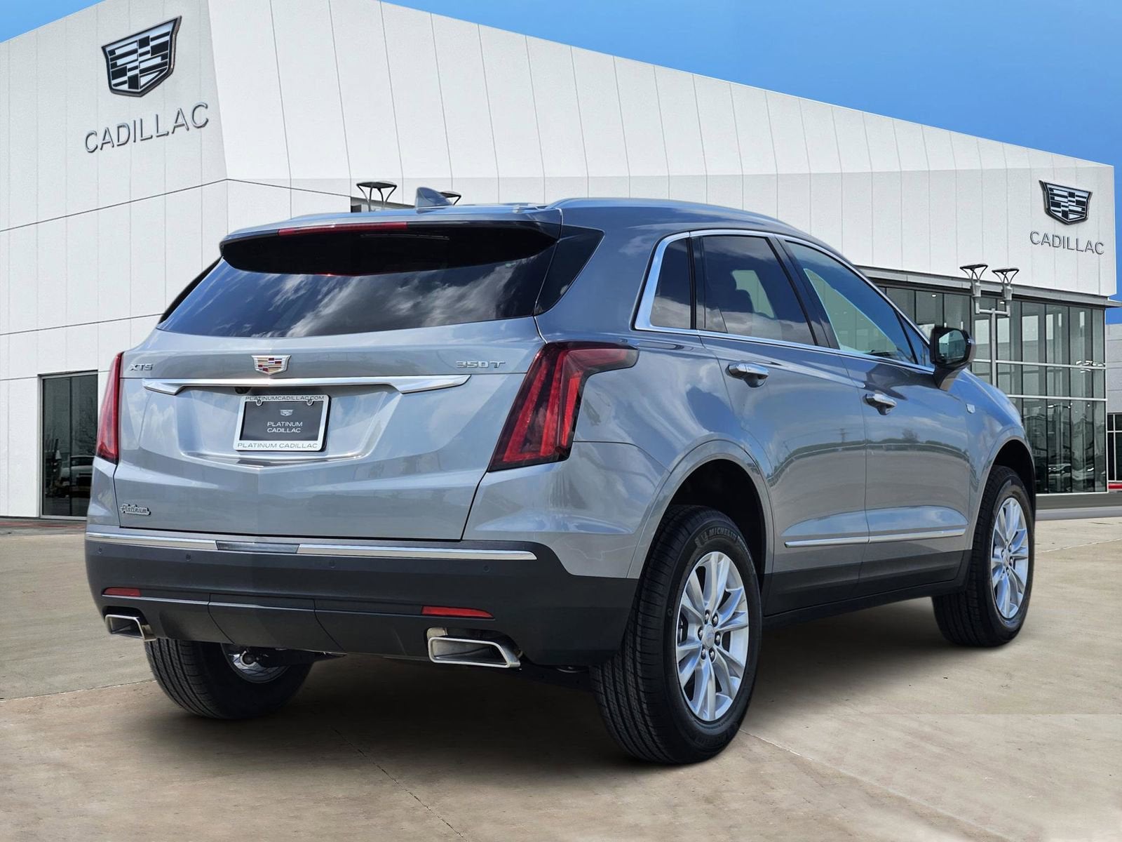 2026 Cadillac XT5 Luxury