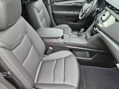 2026 Cadillac XT5 Luxury