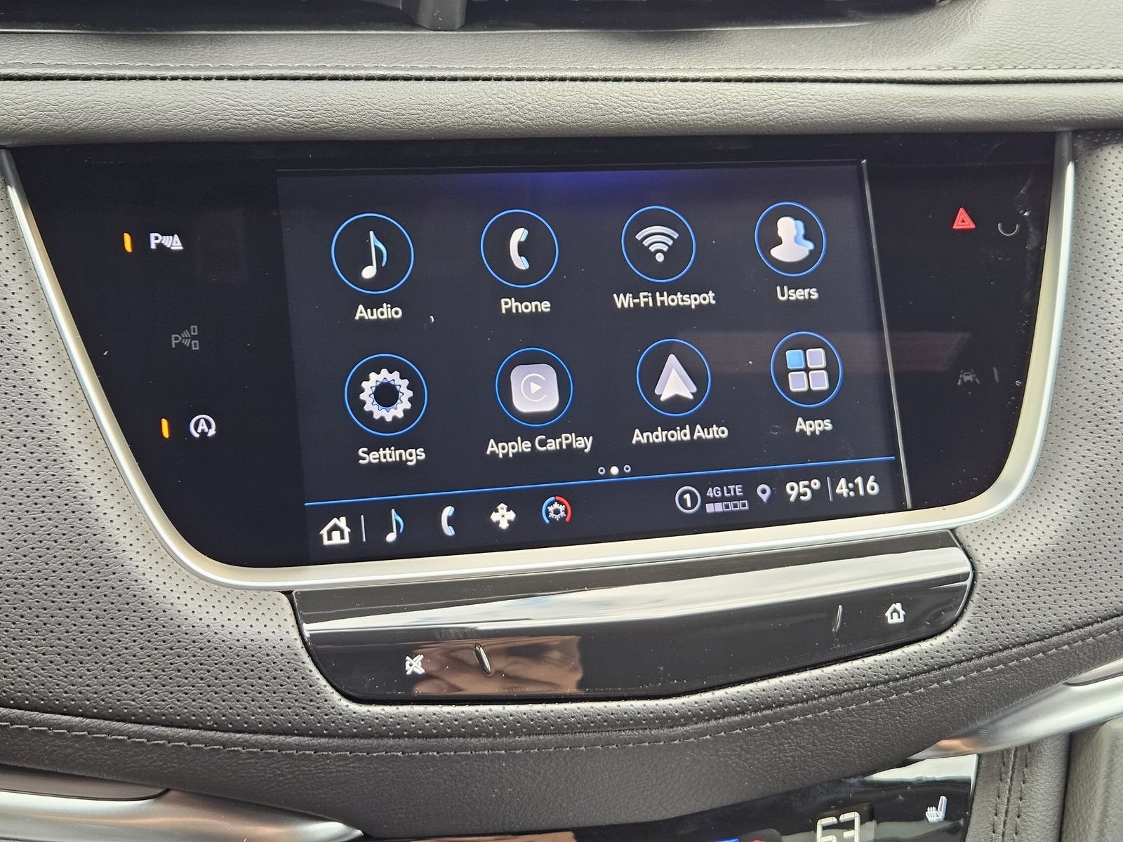 2026 Cadillac XT5 Luxury