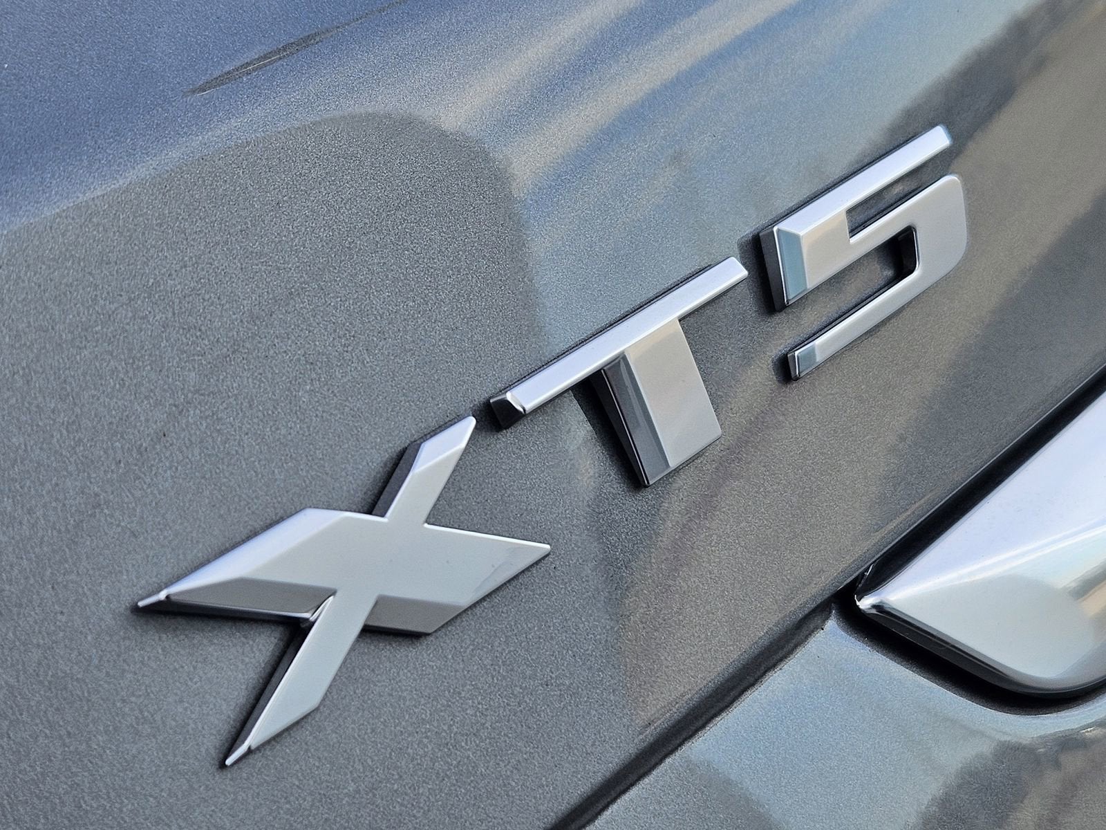 2026 Cadillac XT5 Luxury