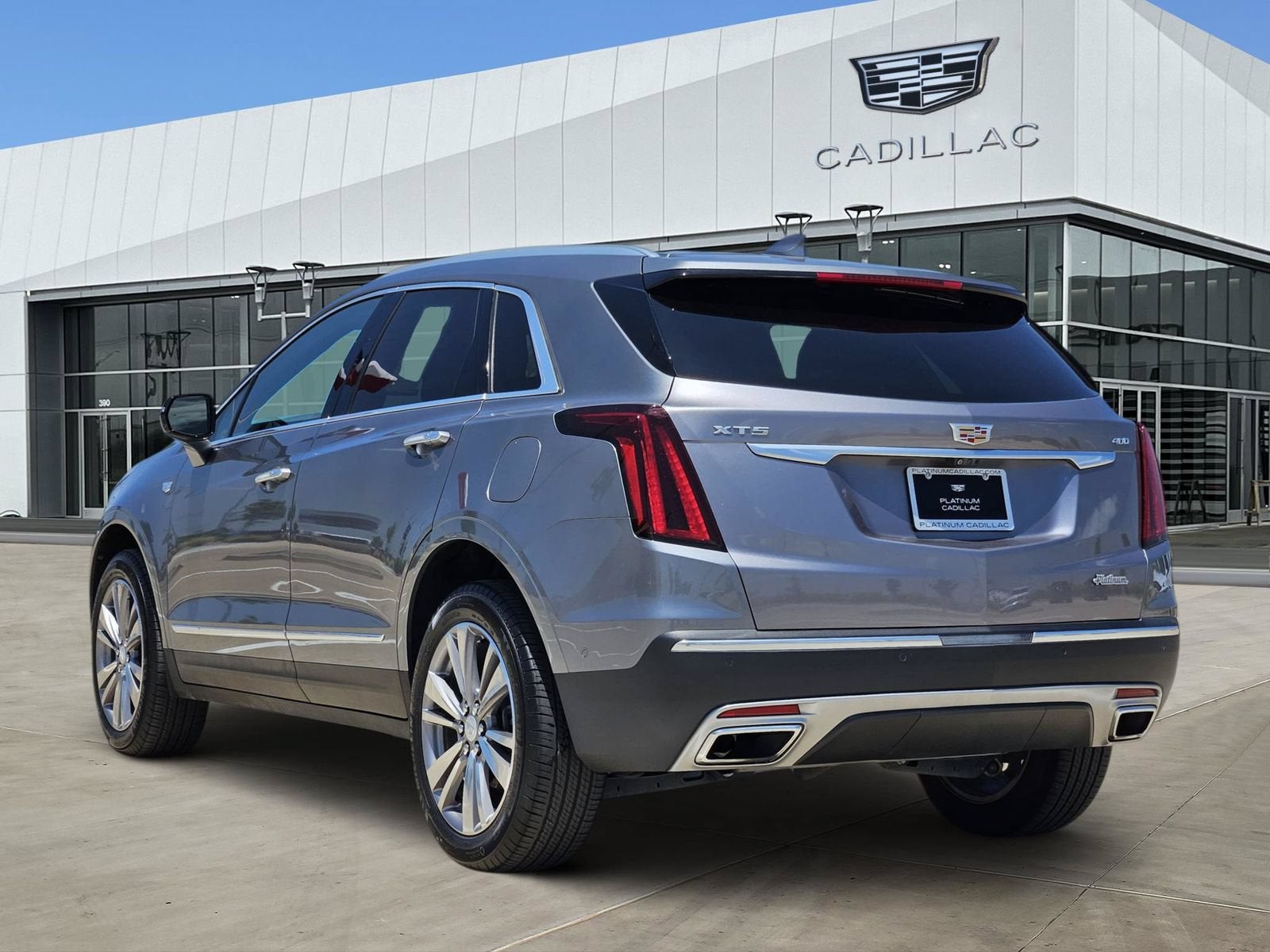 2022 Cadillac XT5 Premium Luxury