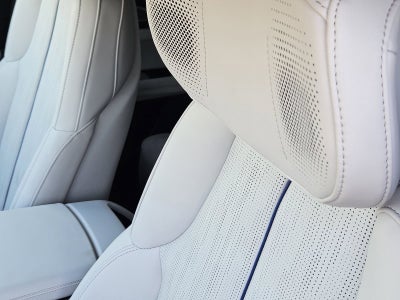 2025 Cadillac LYRIQ Sport 2