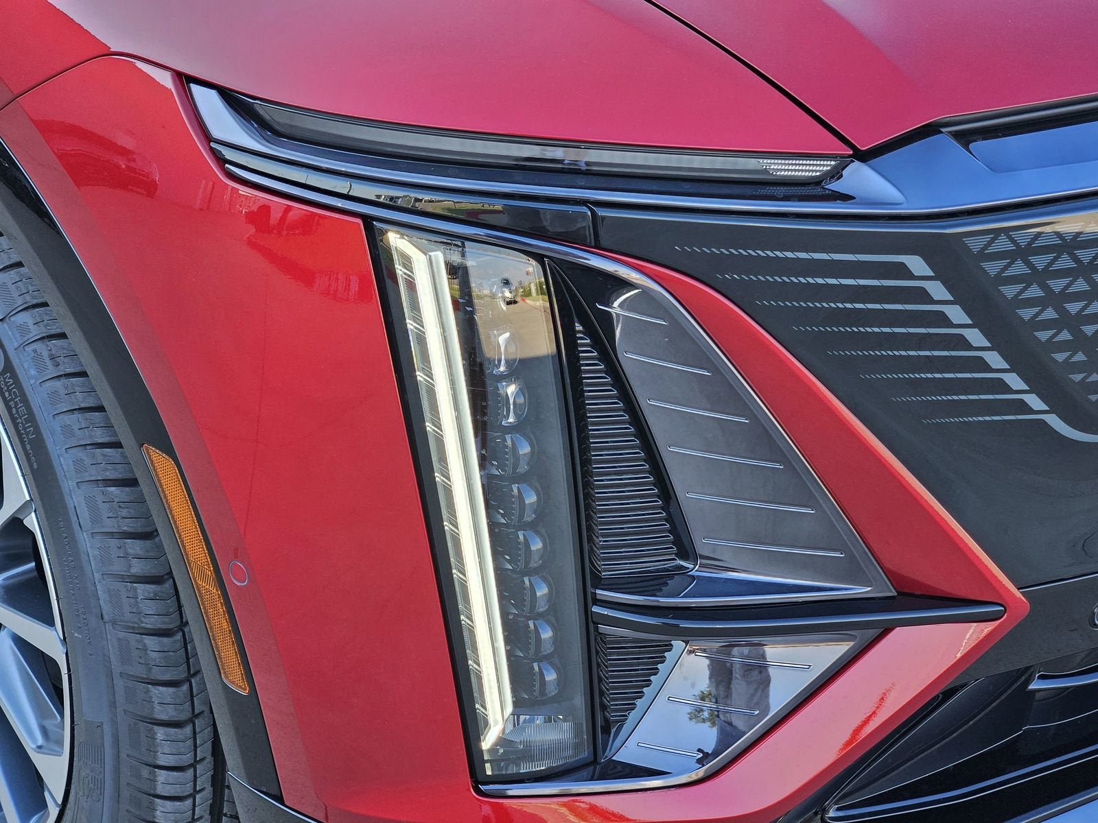 2025 Cadillac LYRIQ Sport 2