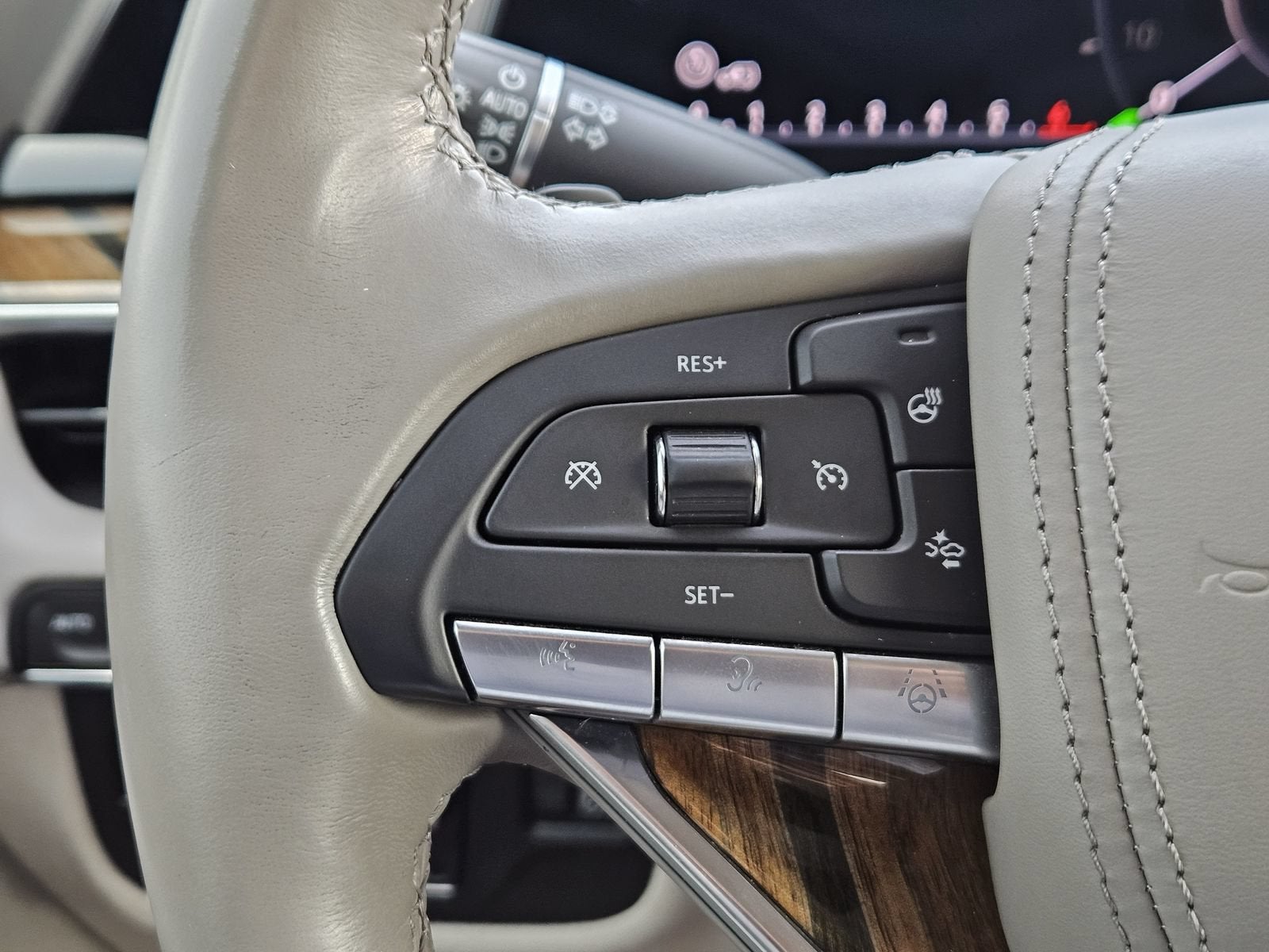 2023 Cadillac Escalade ESV Sport Platinum