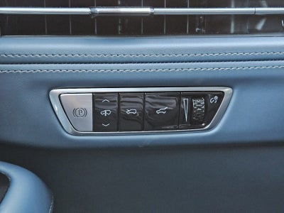 2025 Cadillac ESCALADE IQ Luxury 2