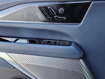 2025 Cadillac ESCALADE IQ Luxury 2