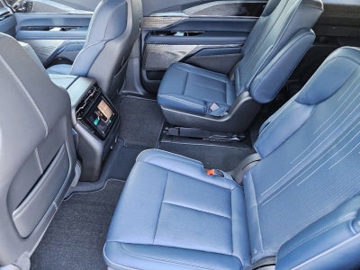 2025 Cadillac ESCALADE IQ Luxury 2