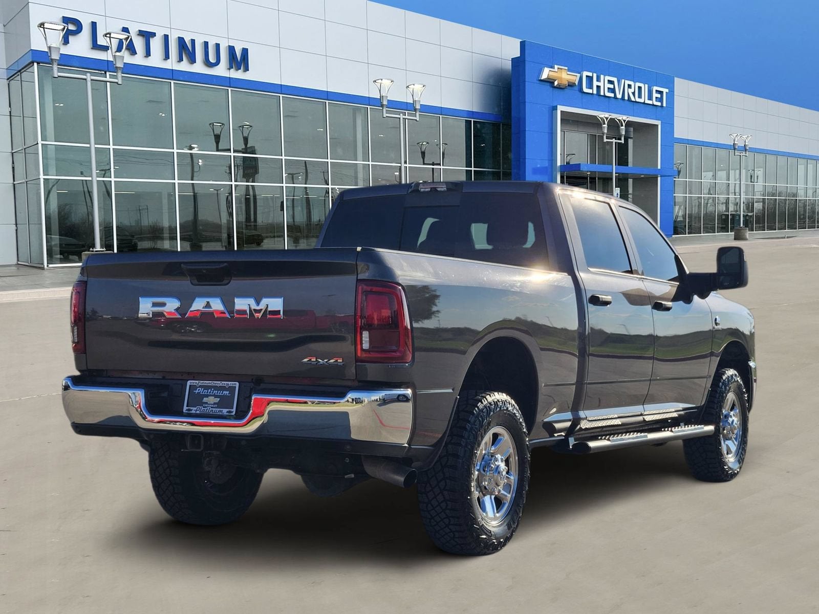 2025 RAM 2500 Tradesman Crew Cab 4x4 6'4" Box