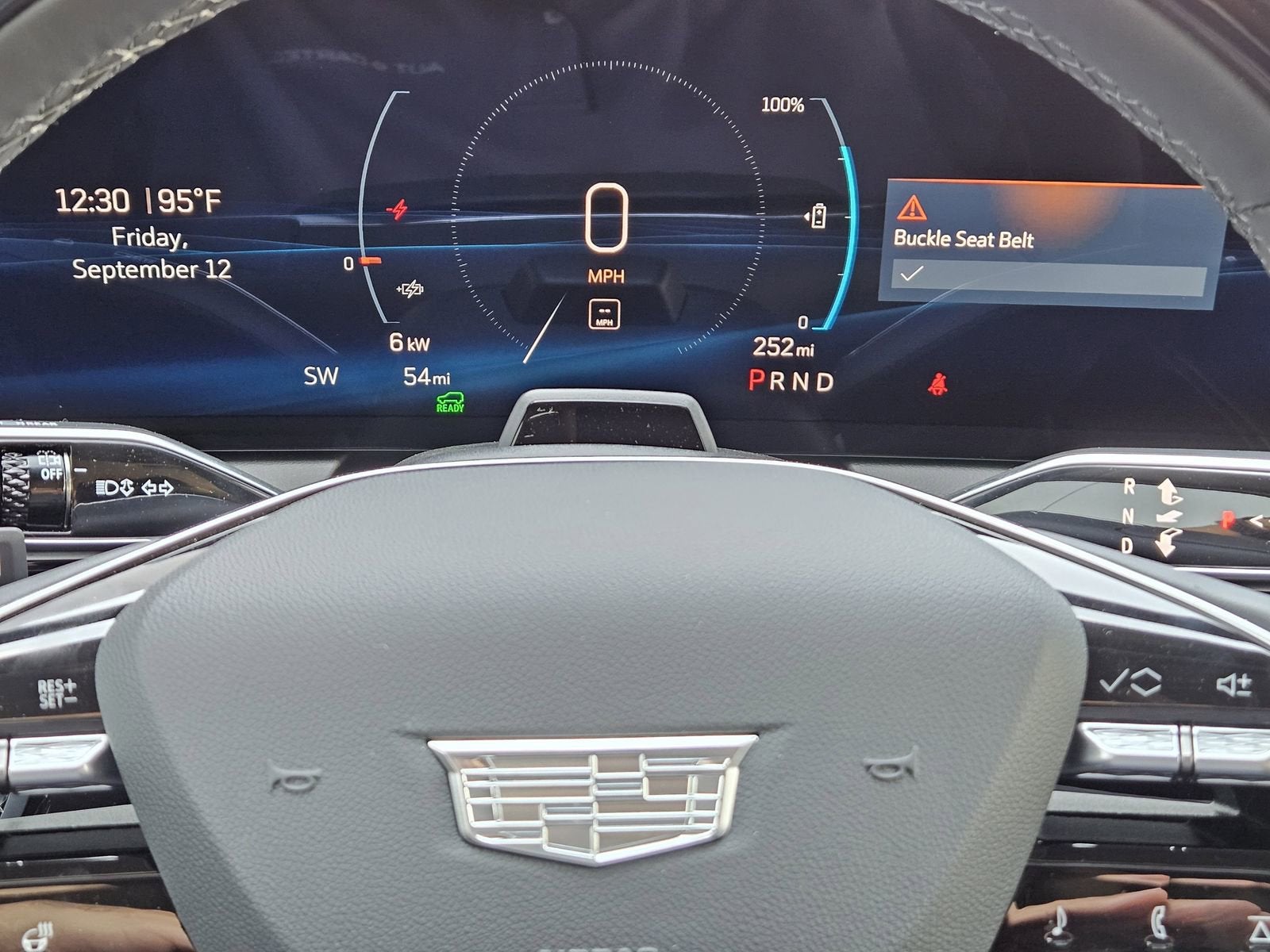 2025 Cadillac OPTIQ Luxury 1