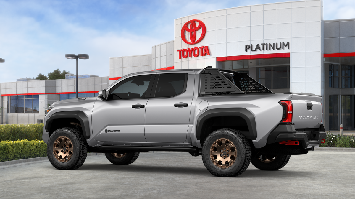 2026 Toyota Tacoma i-FORCE MAX Tacoma Trailhunter