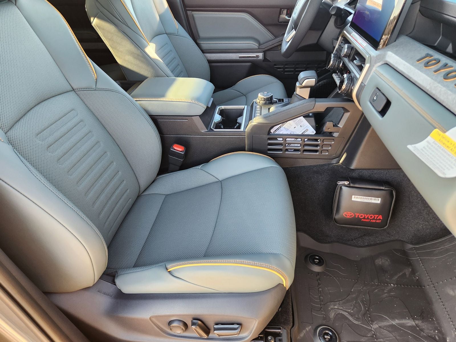 2026 Toyota Tacoma i-FORCE MAX Tacoma Trailhunter