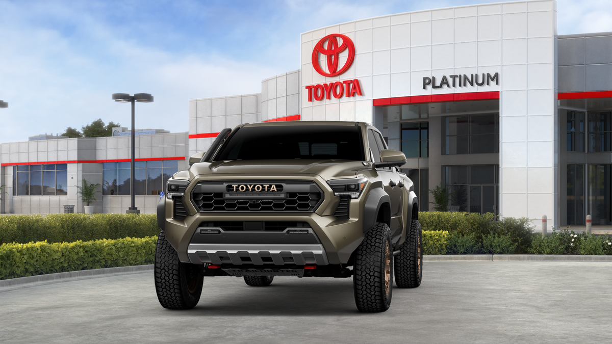 2026 Toyota Tacoma i-FORCE MAX Tacoma Trailhunter
