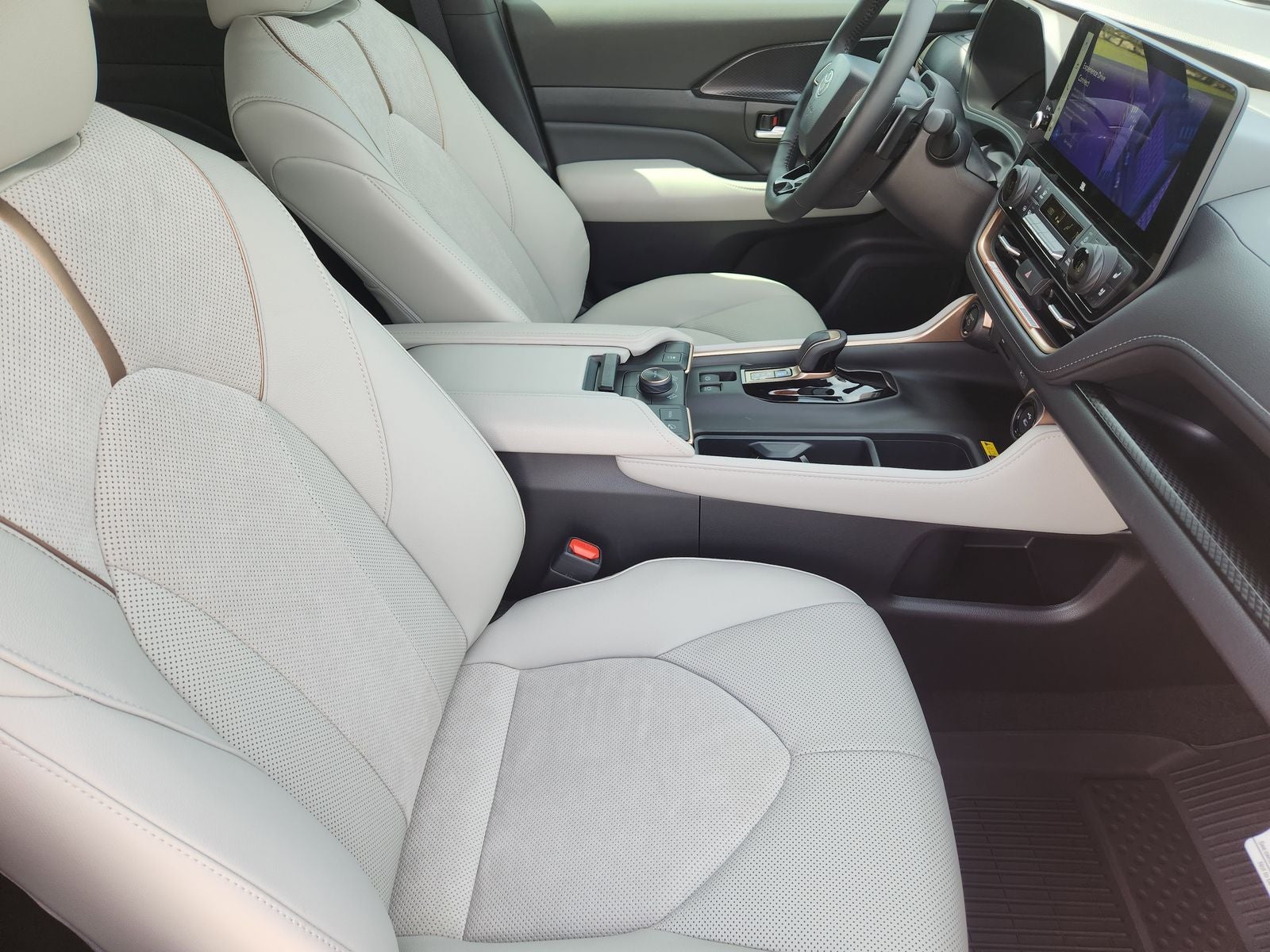 2026 Toyota Grand Highlander Hybrid MAX Platinum