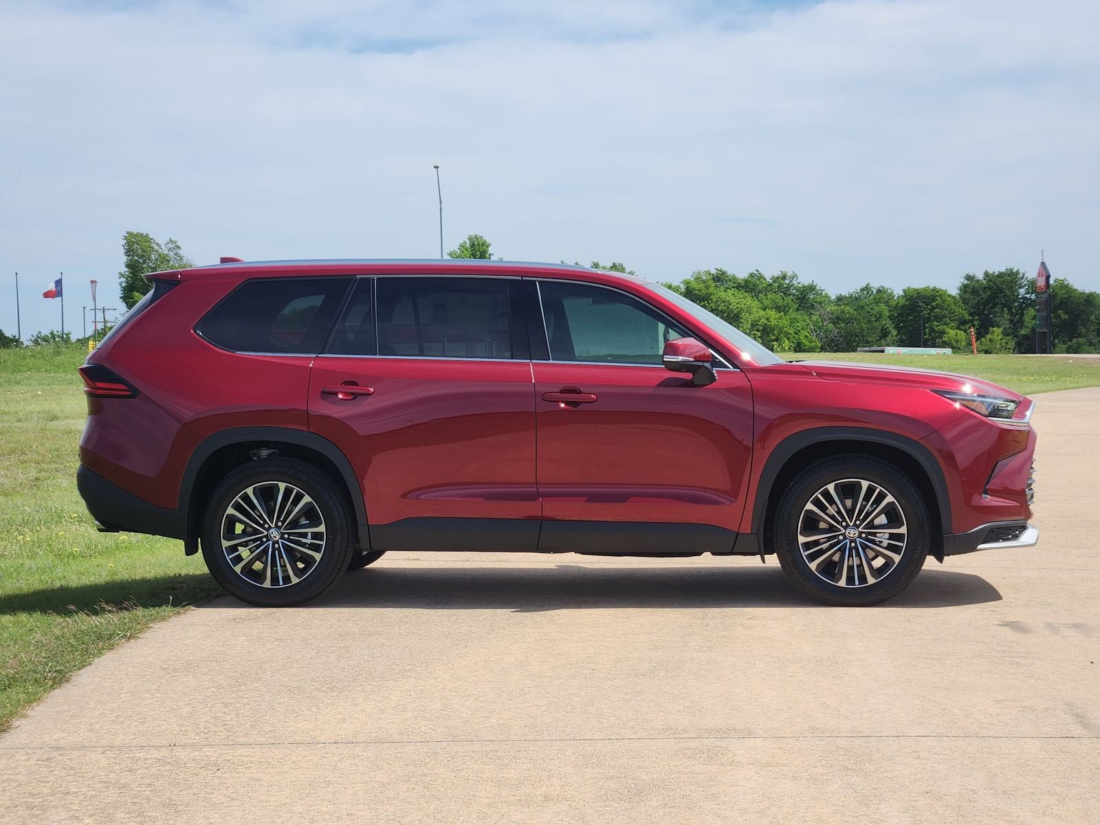 2026 Toyota Grand Highlander Hybrid MAX Platinum