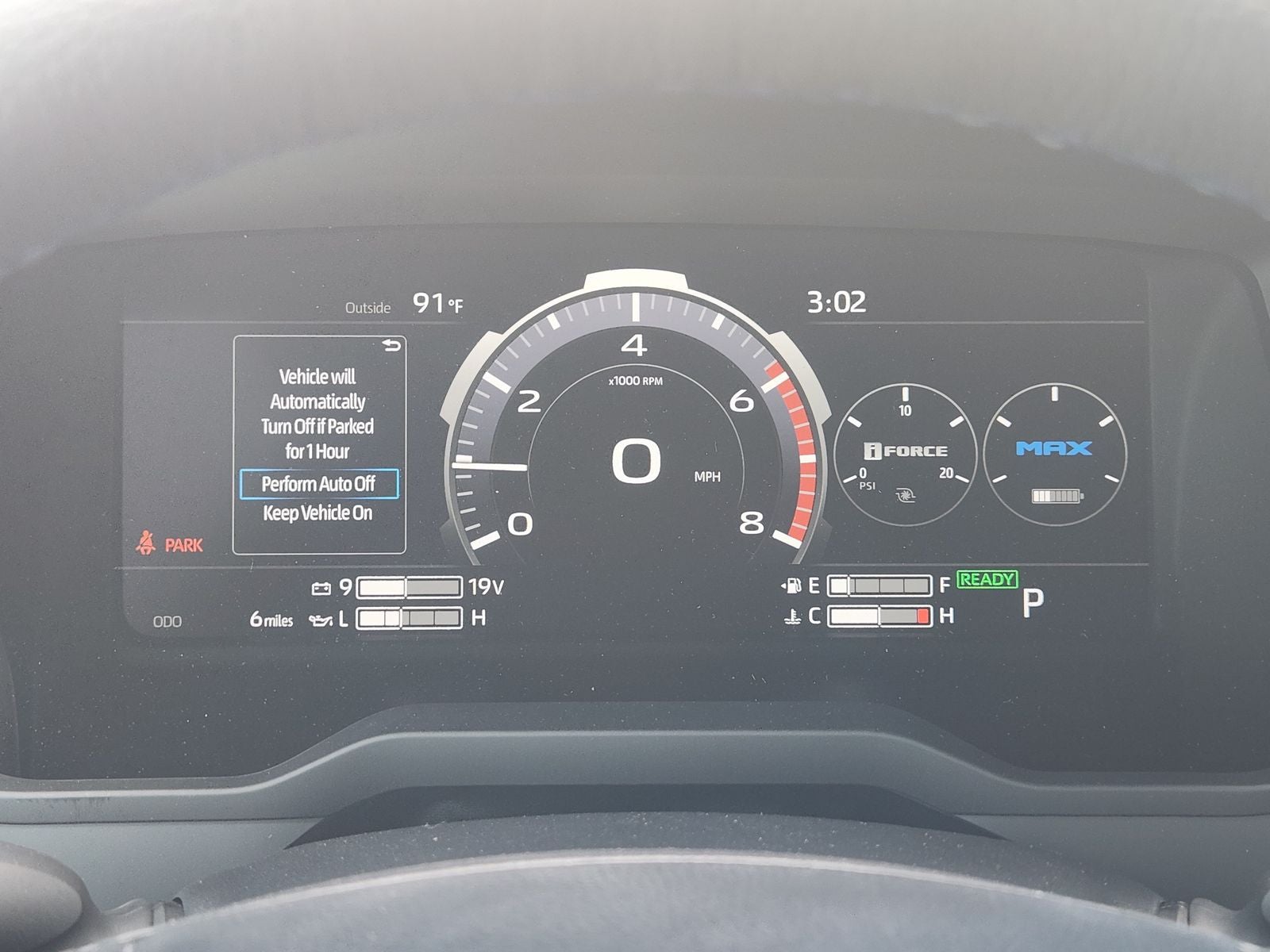 2026 Toyota Tundra i-FORCE MAX Tundra Platinum