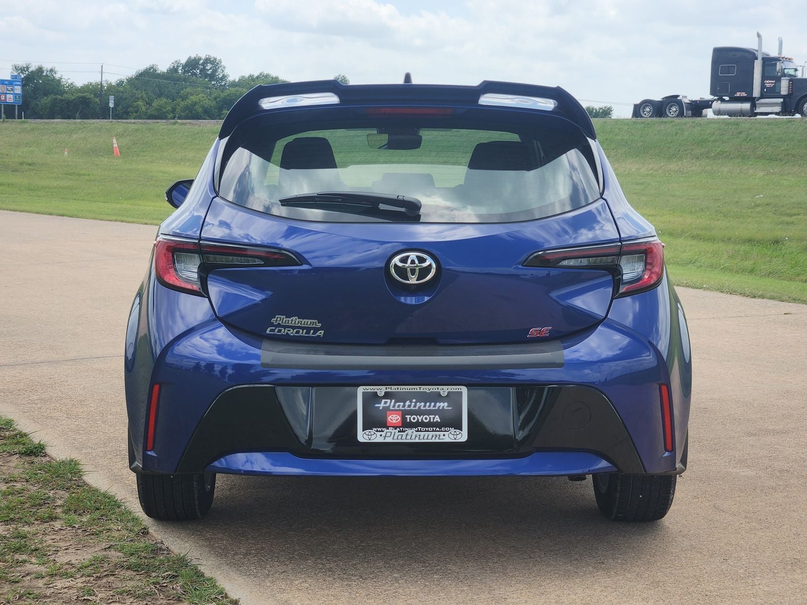 2026 Toyota Corolla Hatchback SE