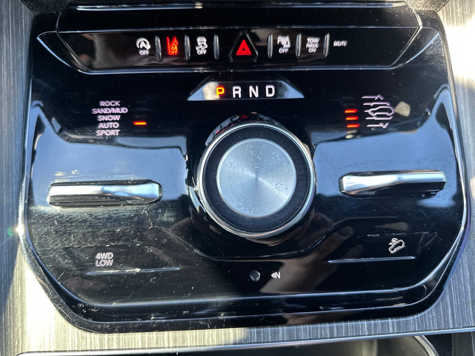 2023 Jeep Wagoneer L Series III