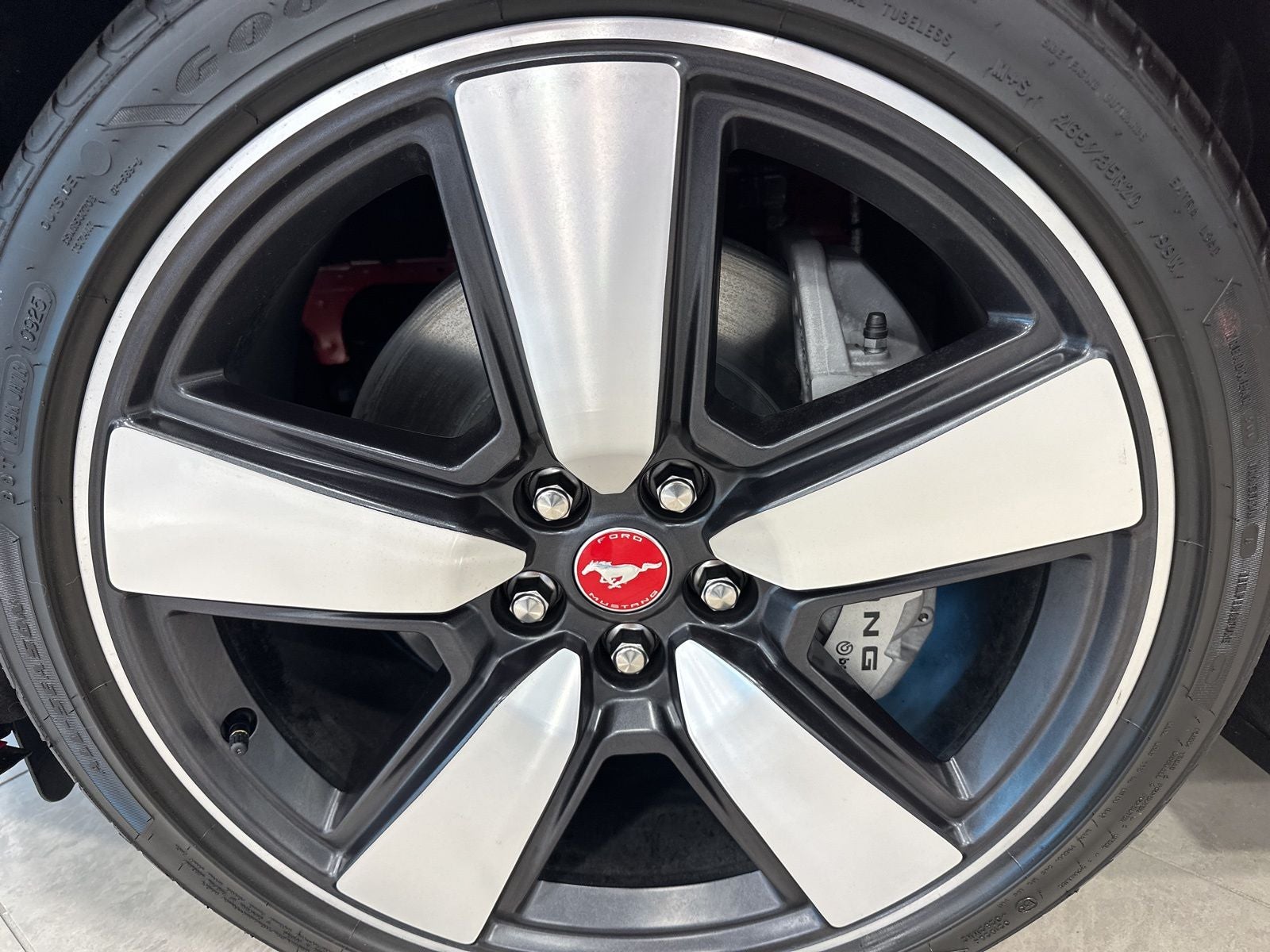 2025 Ford Mustang GT Premium