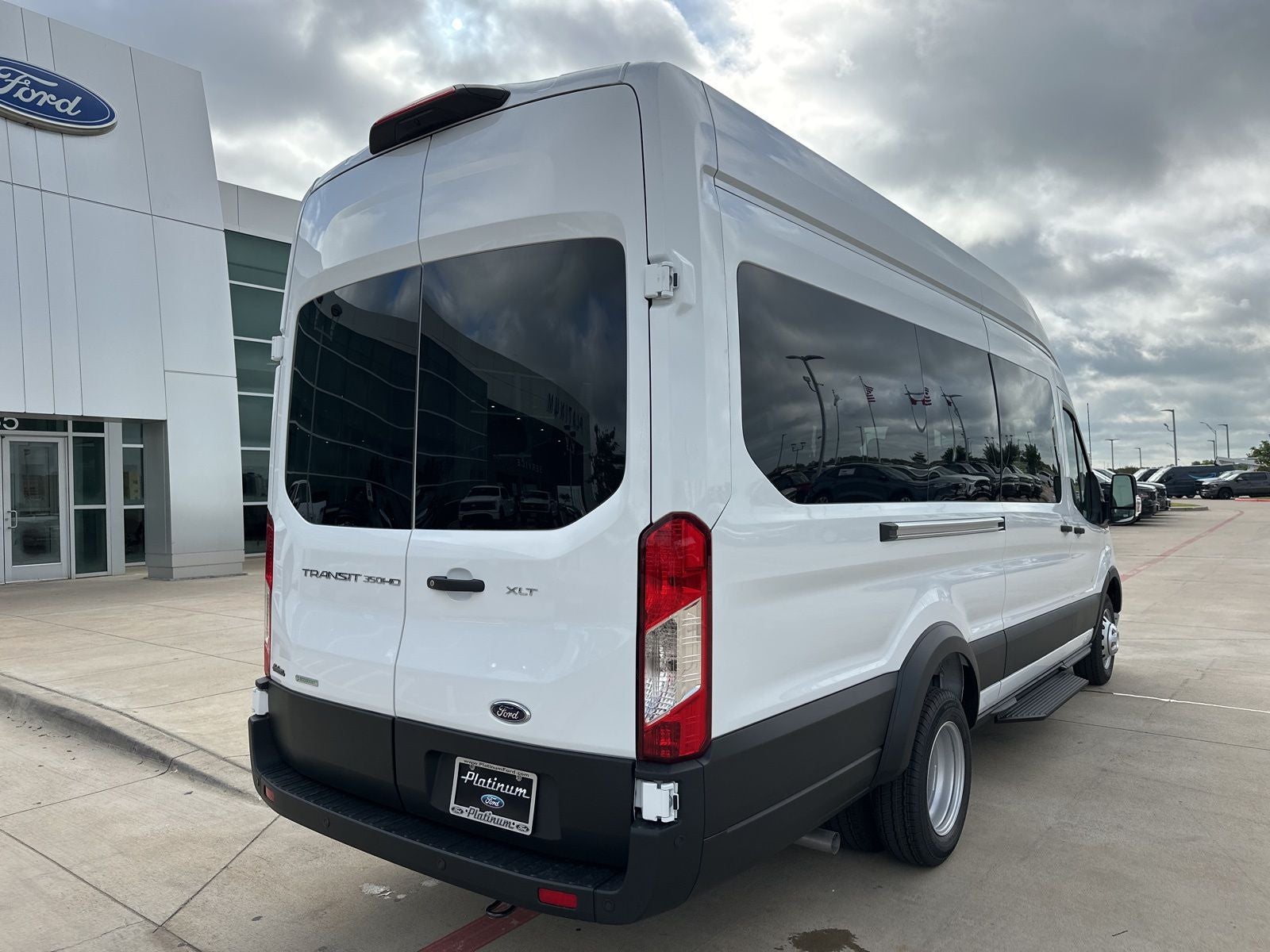 2025 Ford Transit-350 XLT