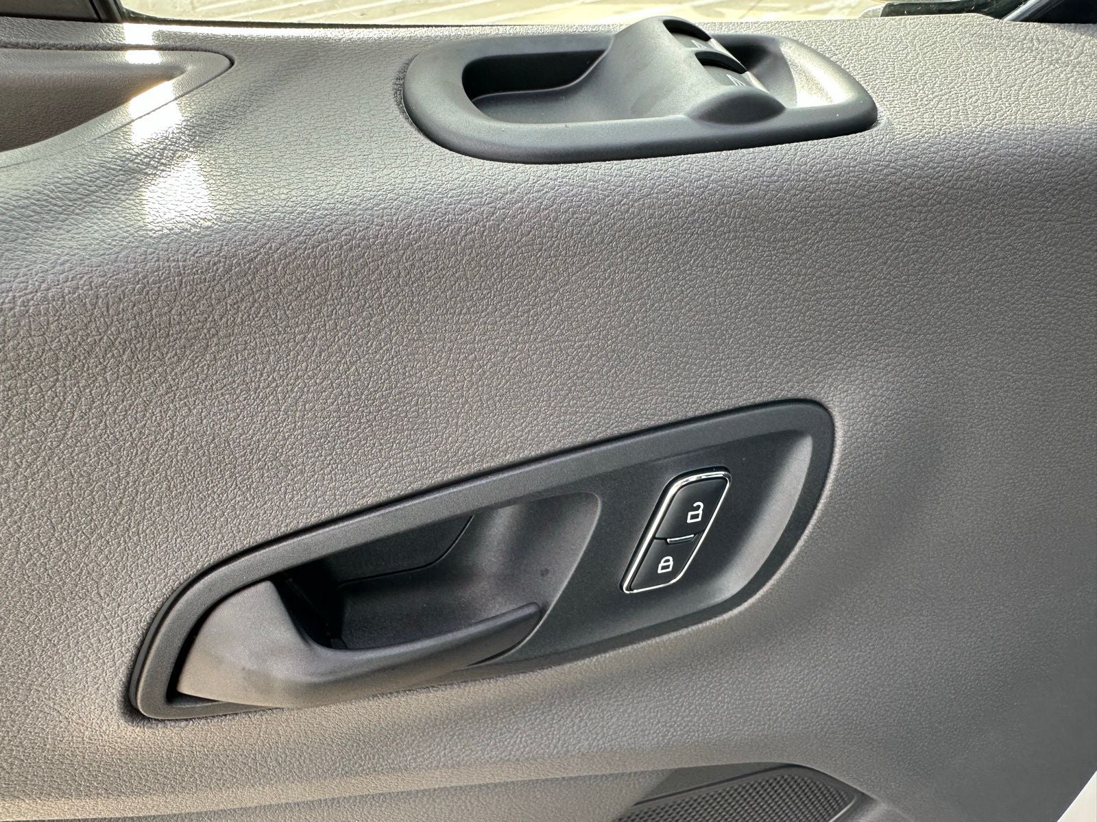 2025 Ford Transit-350 XLT