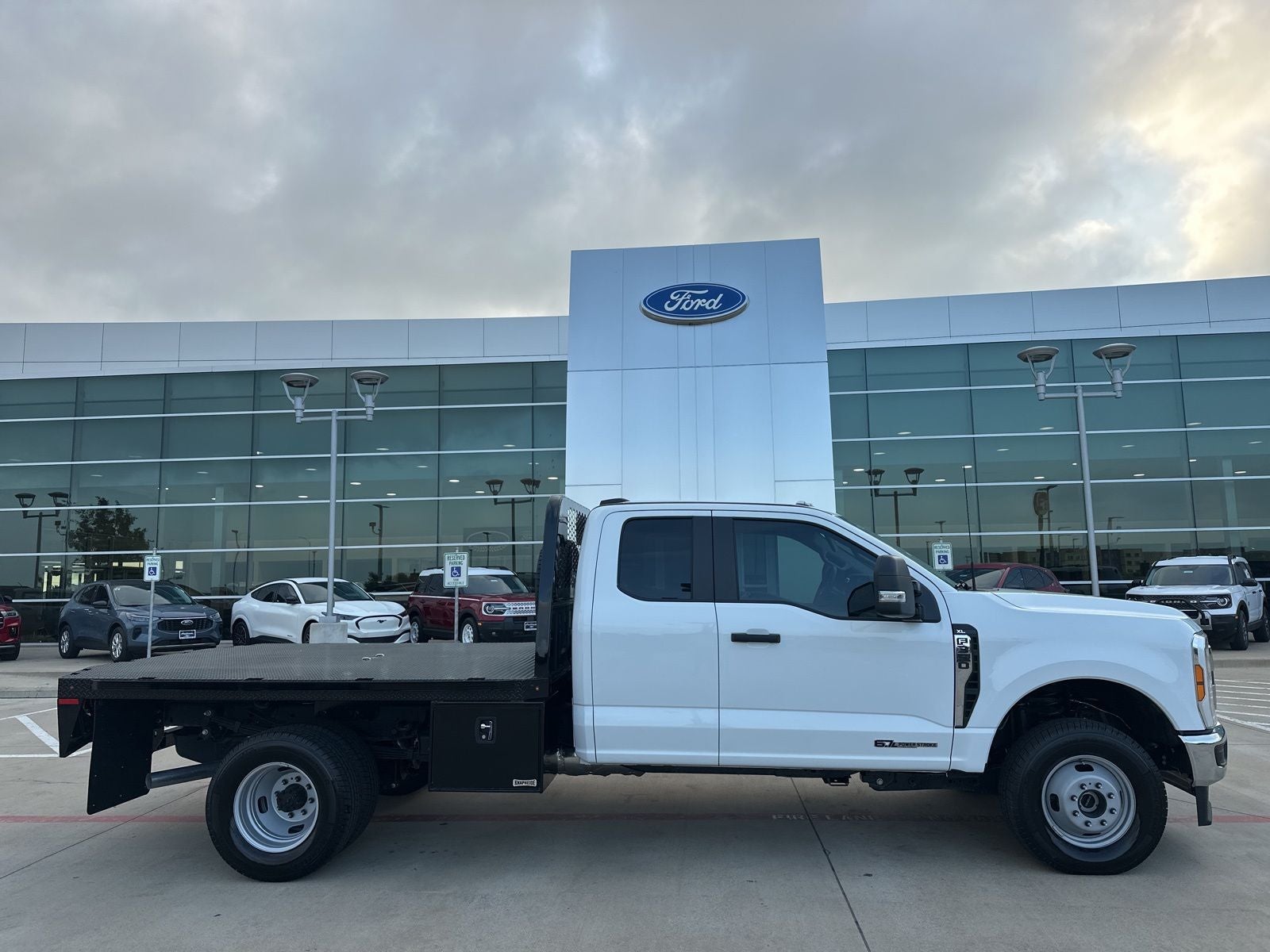 2025 Ford F-350SD XL DRW