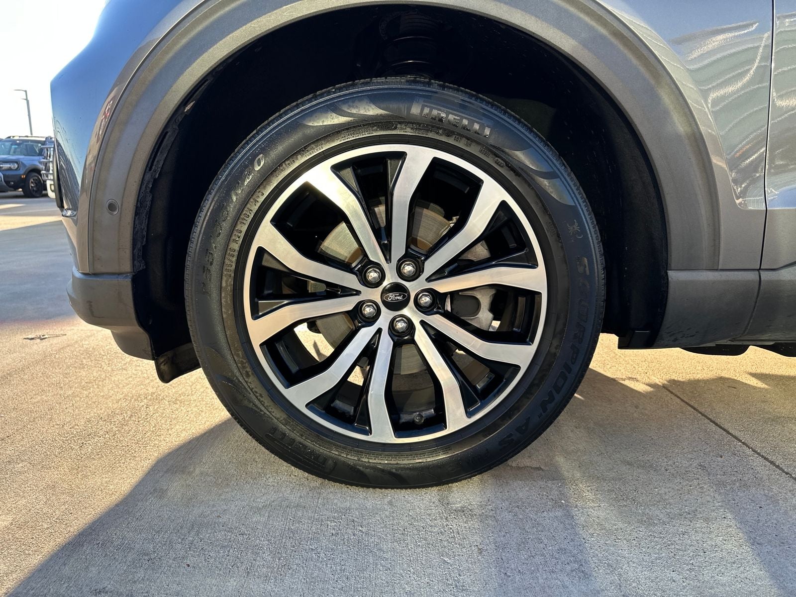 2021 Ford Explorer ST