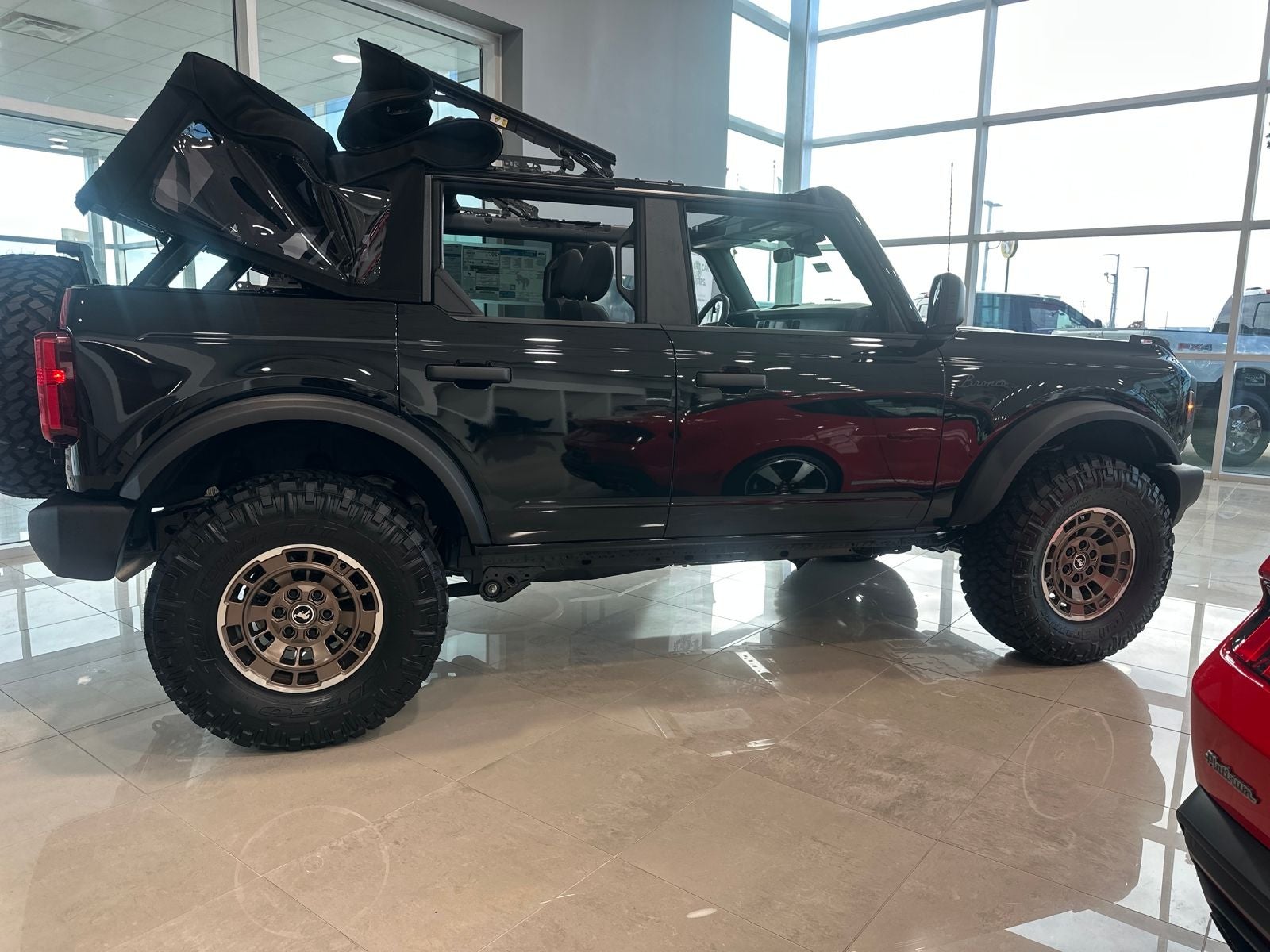 2025 Ford Bronco Base