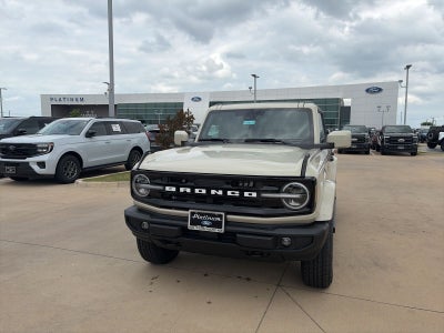 2026 Ford Bronco Outer Banks
