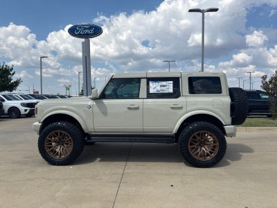 2026 Ford Bronco Outer Banks