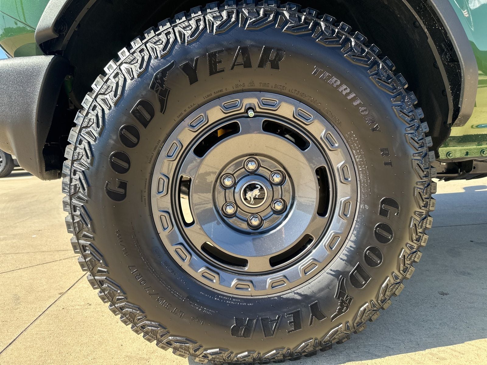 2025 Ford Bronco Base