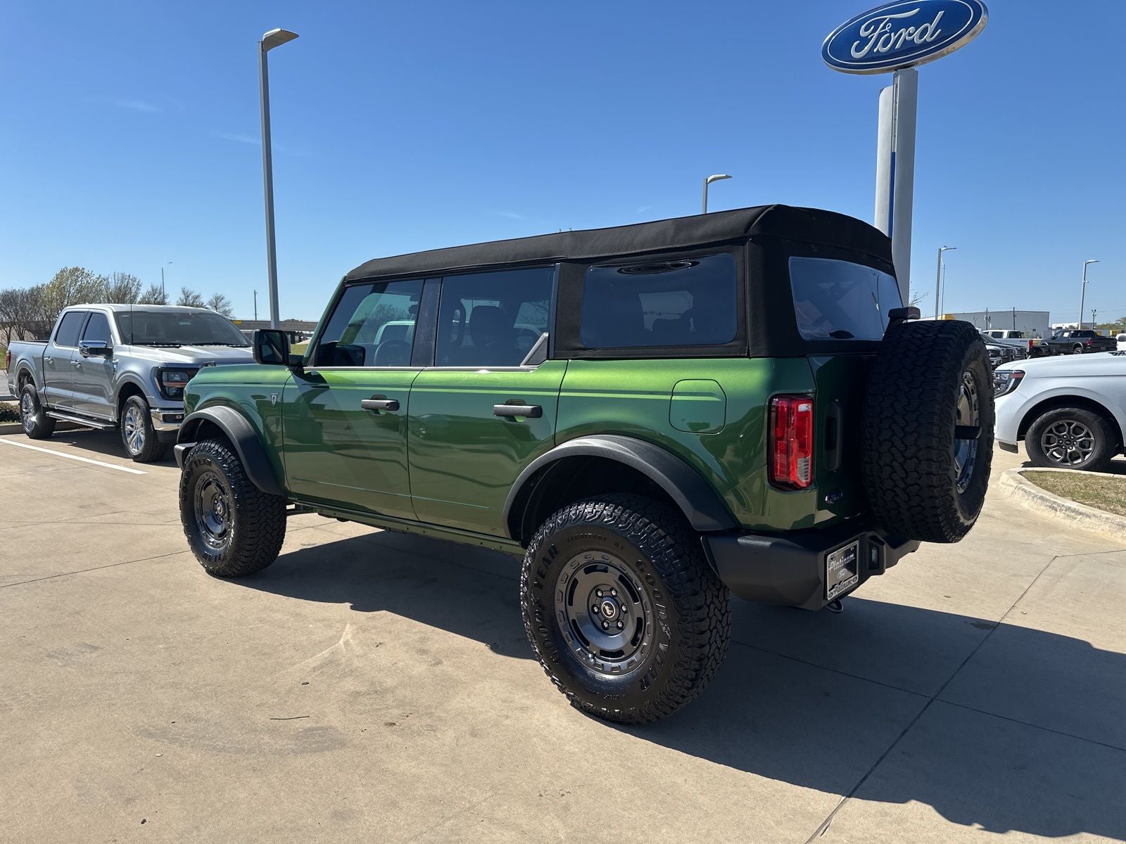 2025 Ford Bronco Base