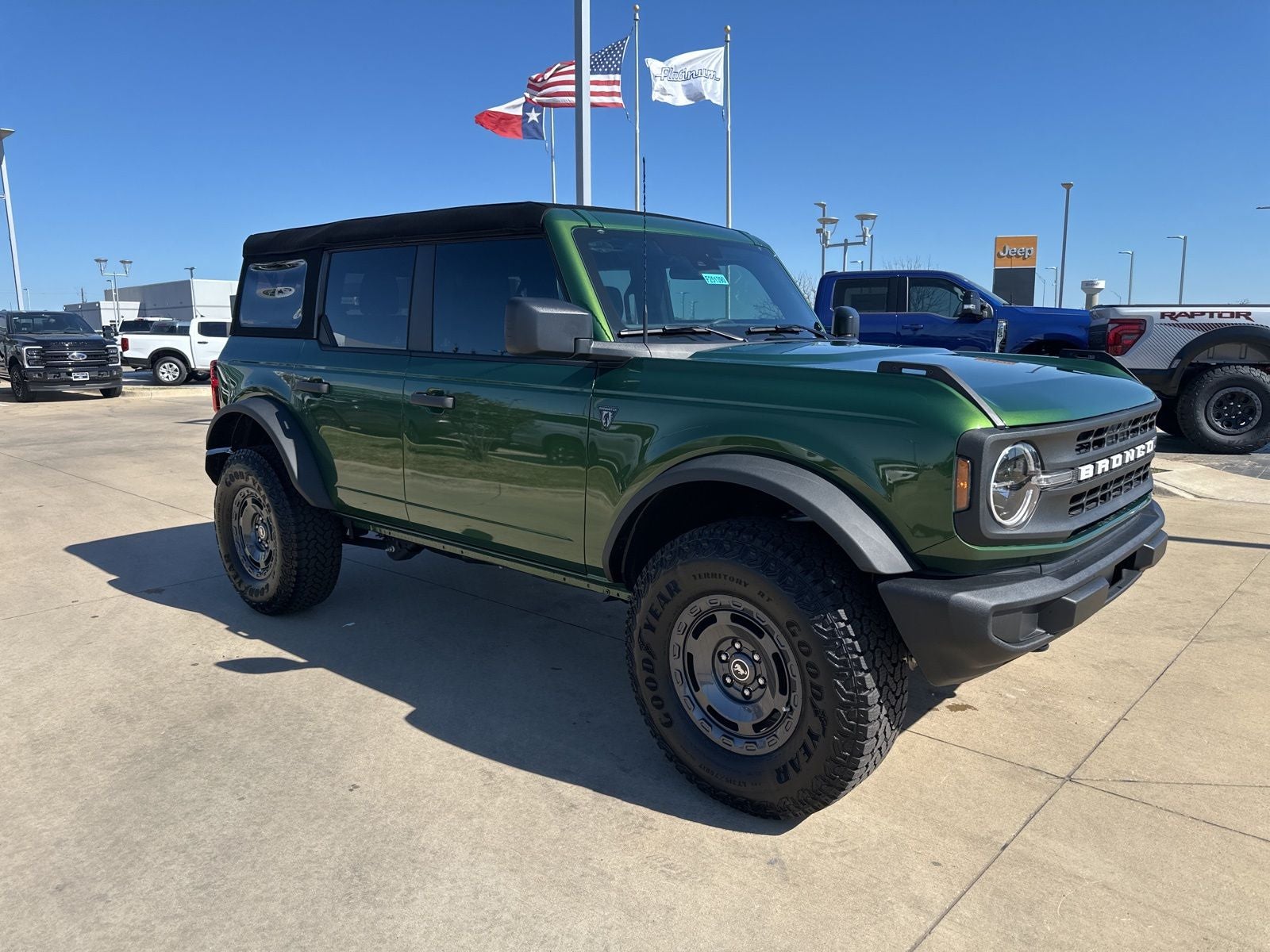 2025 Ford Bronco Base