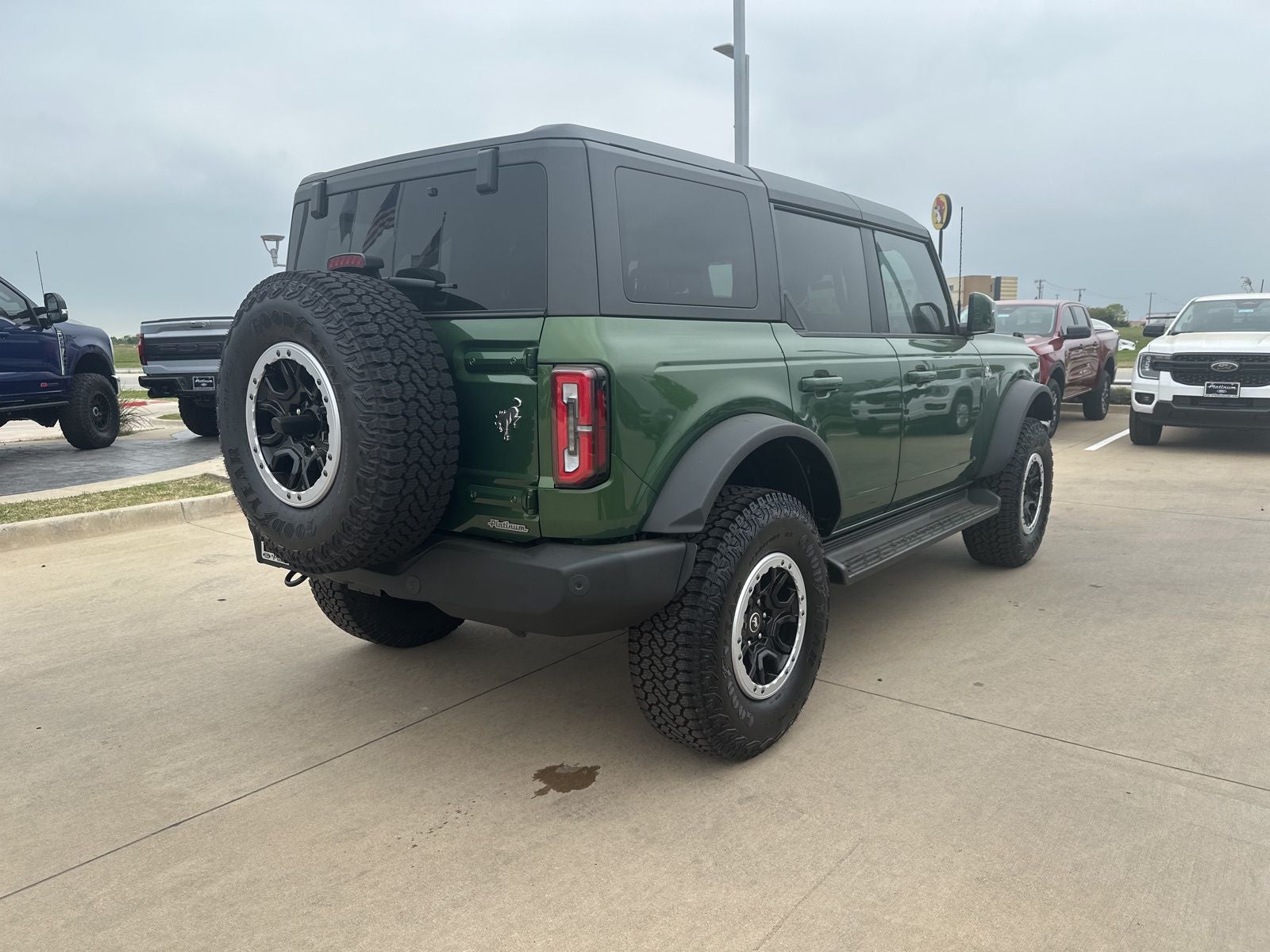2025 Ford Bronco Outer Banks