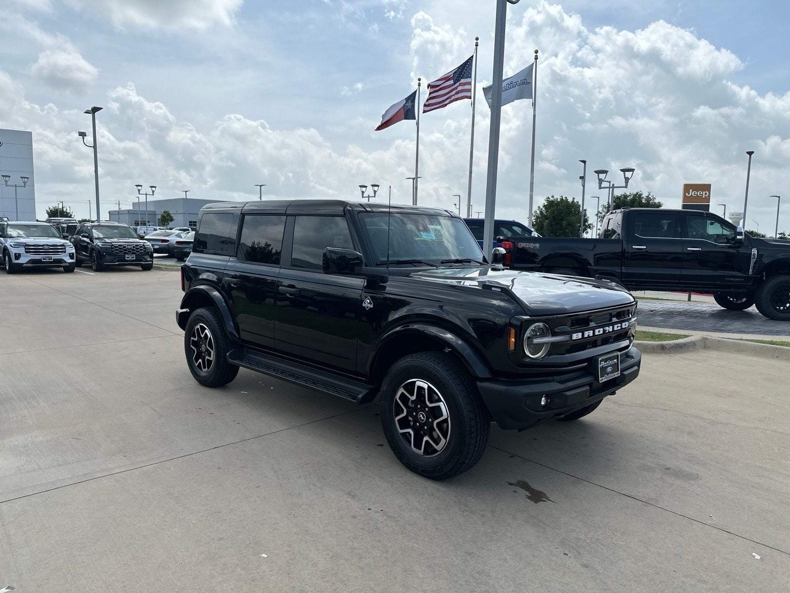 2026 Ford Bronco Outer Banks
