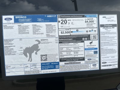 2026 Ford Bronco Outer Banks