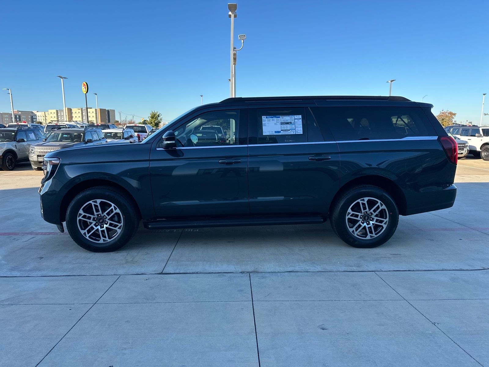 2025 Ford Expedition Max Active