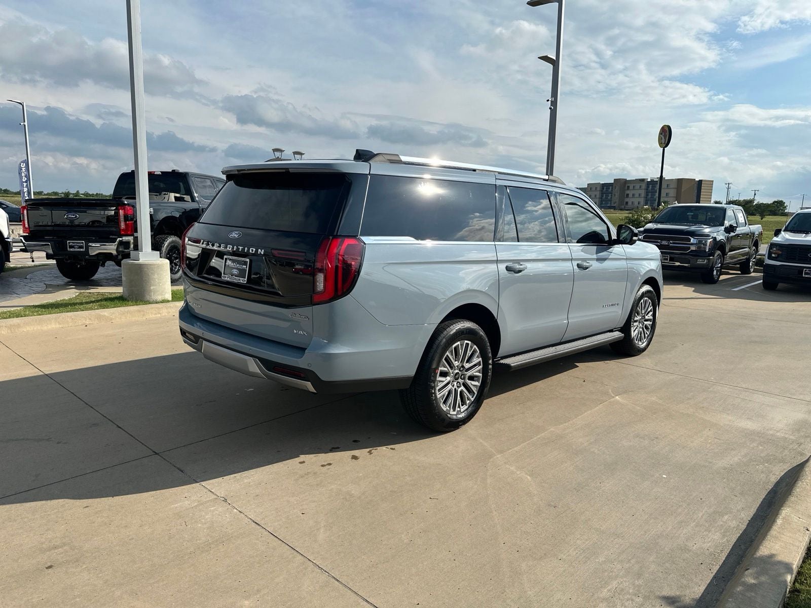 2026 Ford Expedition Max Platinum