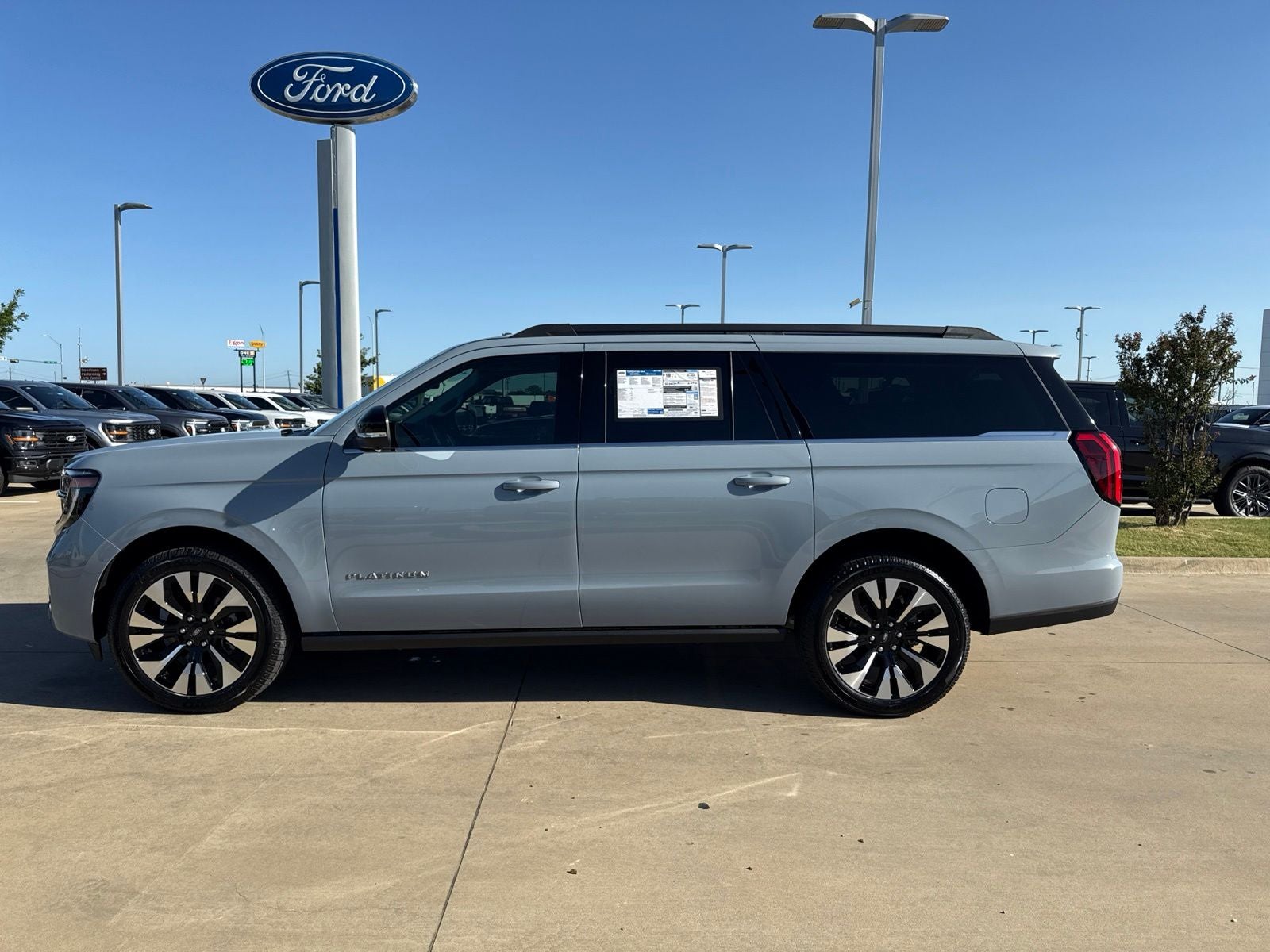 2027 Ford Expedition Max Platinum