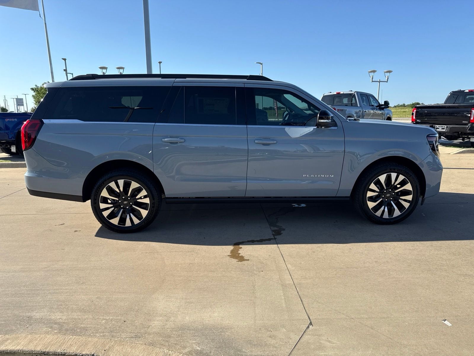 2027 Ford Expedition Max Platinum