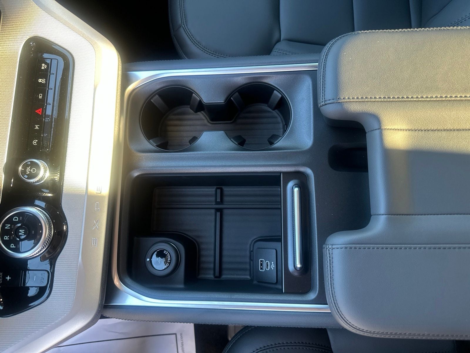 2027 Ford Expedition Active