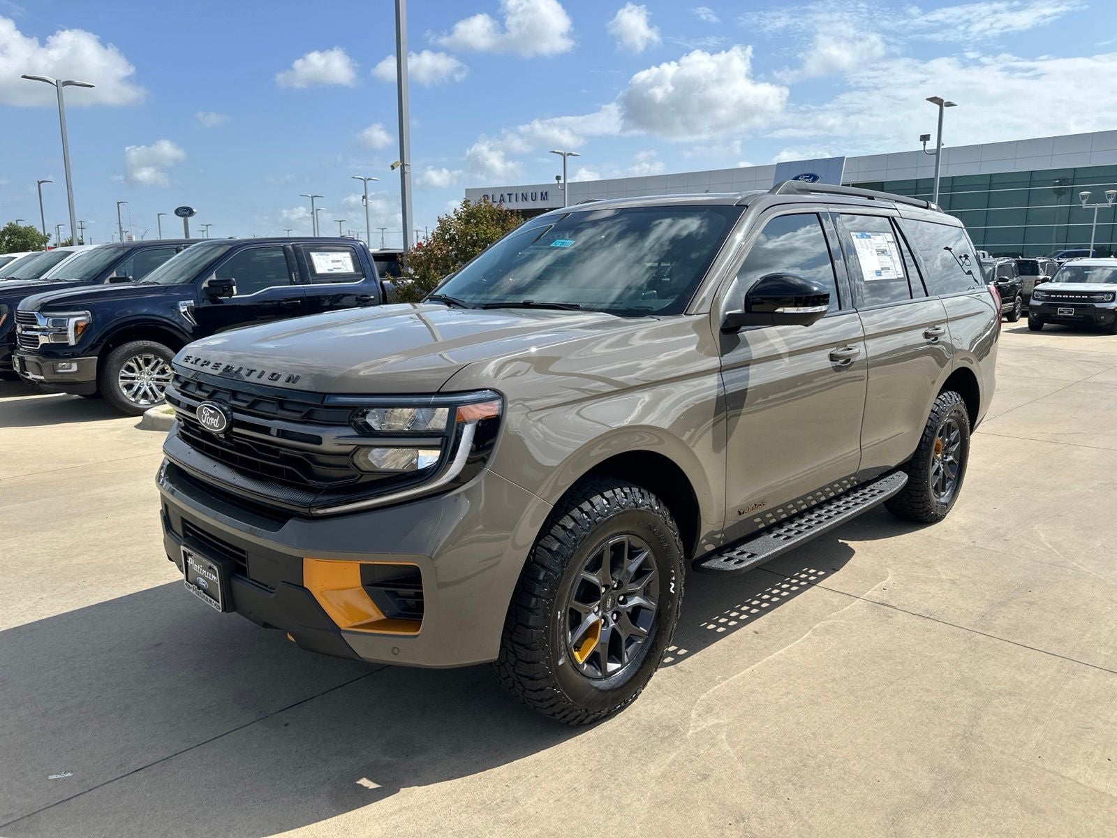 2027 Ford Expedition Tremor
