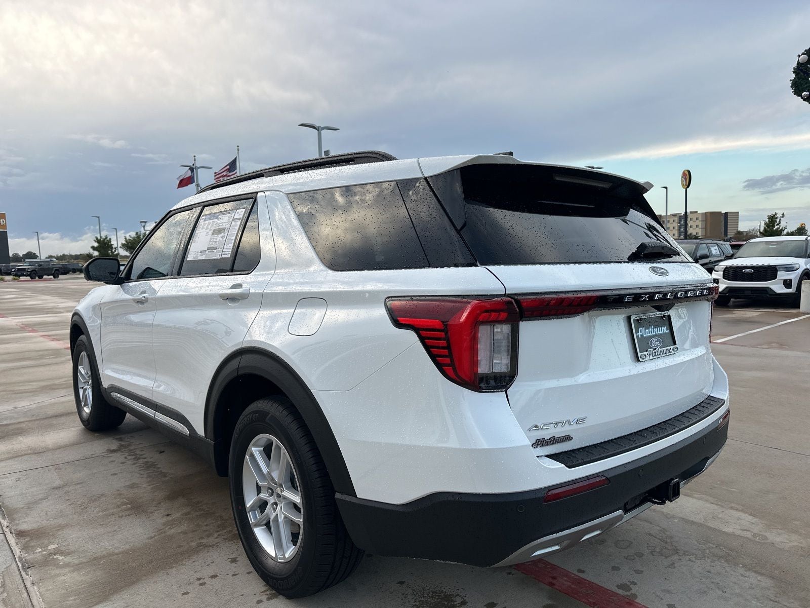 2025 Ford Explorer Active