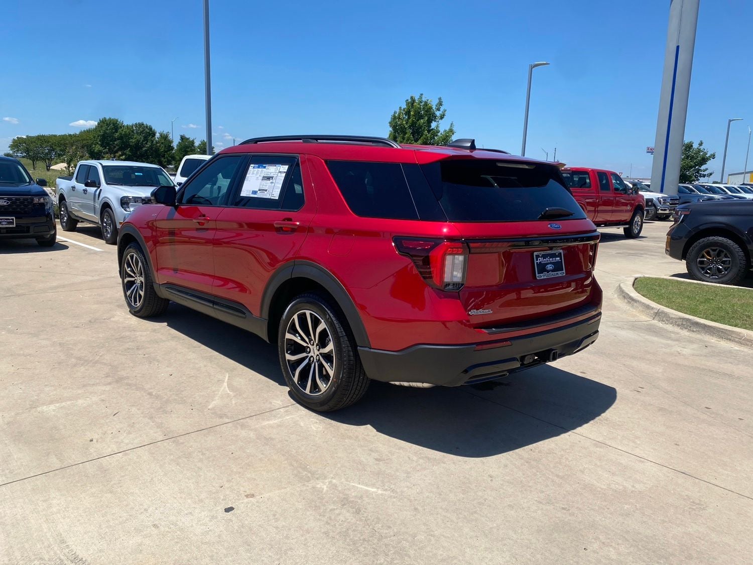 2026 Ford Explorer ST-Line