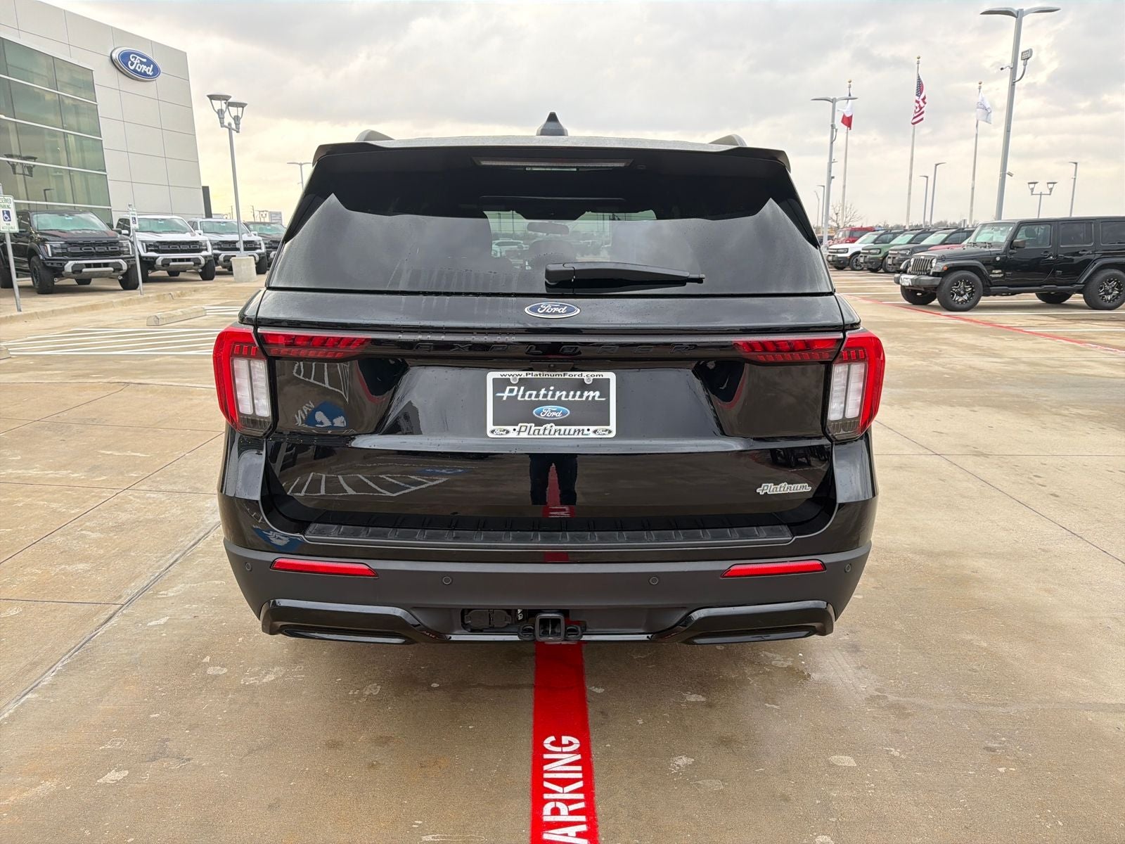 2025 Ford Explorer ST-Line