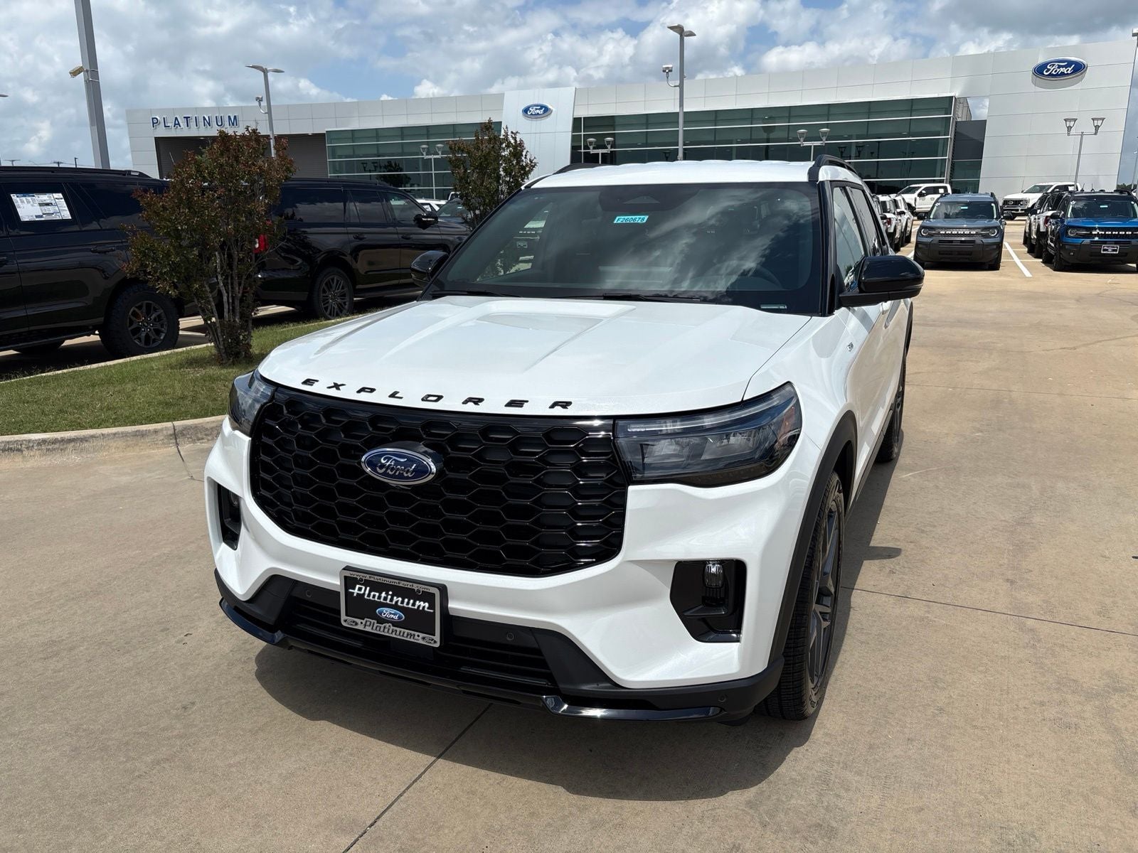 2026 Ford Explorer ST-Line